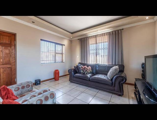 3 BEDROOM PROPERTY TO RENT IN NORMANDIE